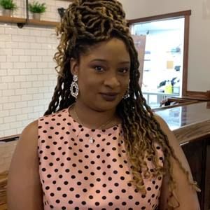 Meet your Posher, Shawntel